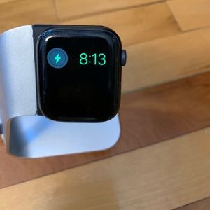 Apple Watch Series 4 Gray band  44mm GSP and Cell
